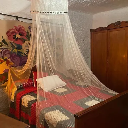 La Cuevita De Hilario Артенара